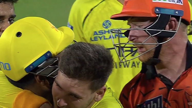 Sanju Samson’s Dhoni-esque stumping rattles Heinrich Klaasen. SRH batter loses cool